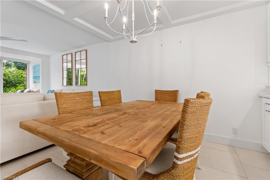 900 8th Ave S, Unit 105, Naples, FL 34102 Photo