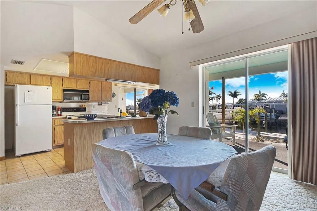 3891 Galt Island Ave, Saint James City, FL 33956 Photo