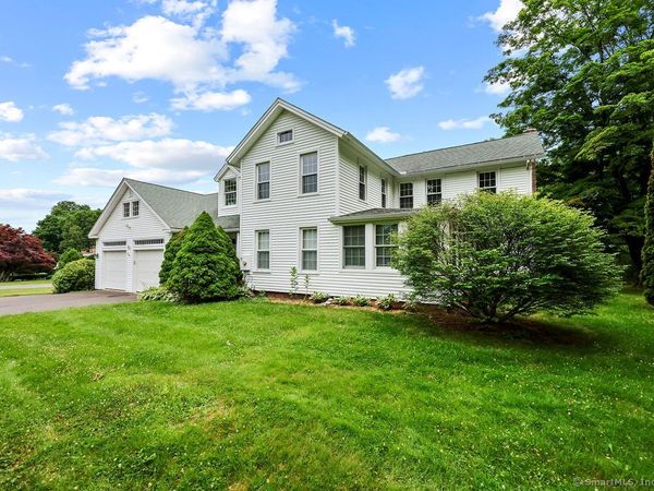 88 Powder Hill, Middlefield, CT 06455