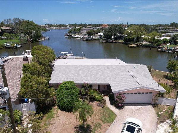 3995 SOUTH CIRCLE, LARGO, FL 33774