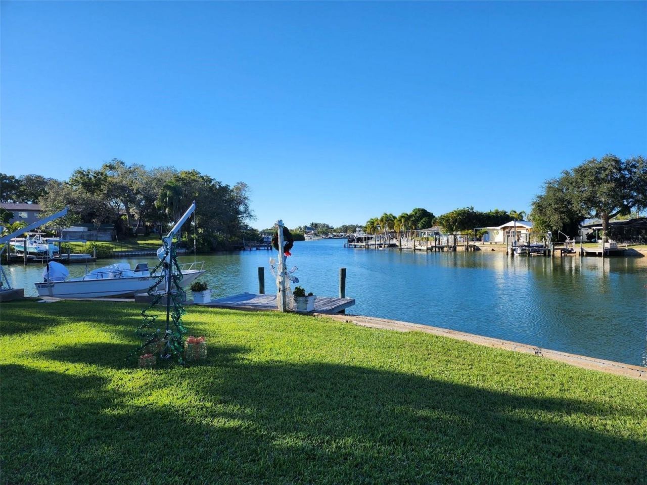 3995 South Circle, Largo, FL 33774 Photo