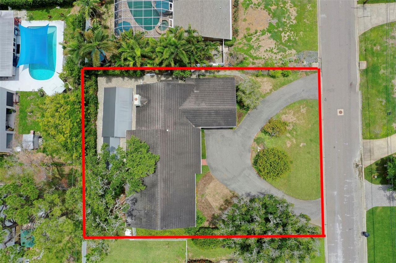 3275 Walnut Street Ne, Saint Petersburg, FL 33704 Photo