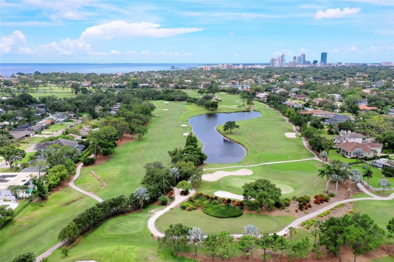 3275 Walnut Street Ne, Saint Petersburg, FL 33704 Photo