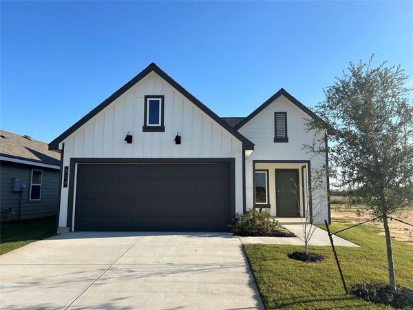 310 Randall PL, Rockdale, TX 76567