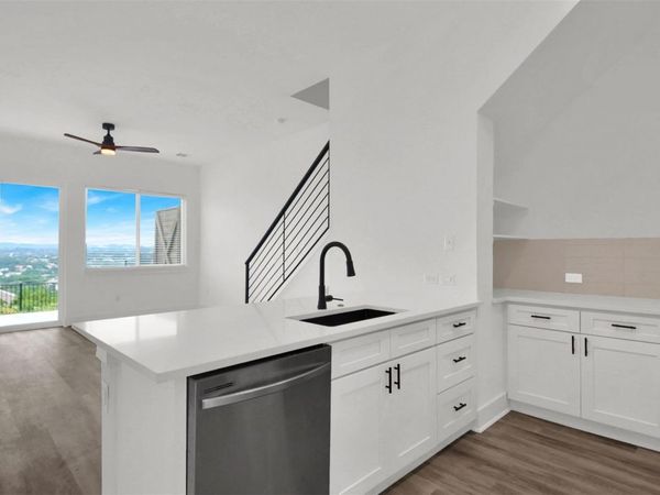 21200 Portsmouth CV, Unit 1, Lago Vista, TX 78645