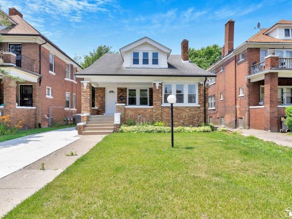 2651 Lakewood Street, Detroit, MI 48215