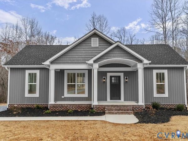 431 Raleigh Avenue, South Hill, VA 23970