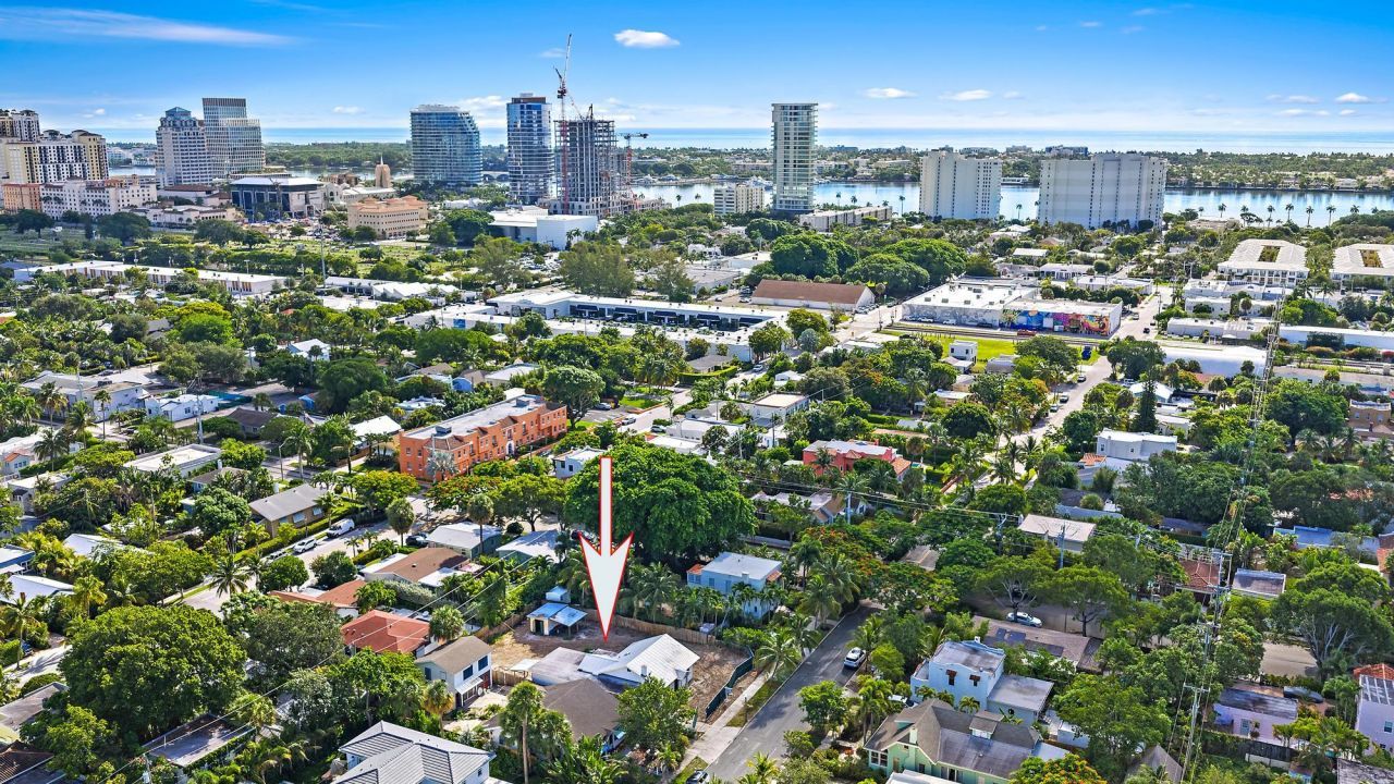 707 Kanuga Drive, West Palm Beach, FL 33401 Photo