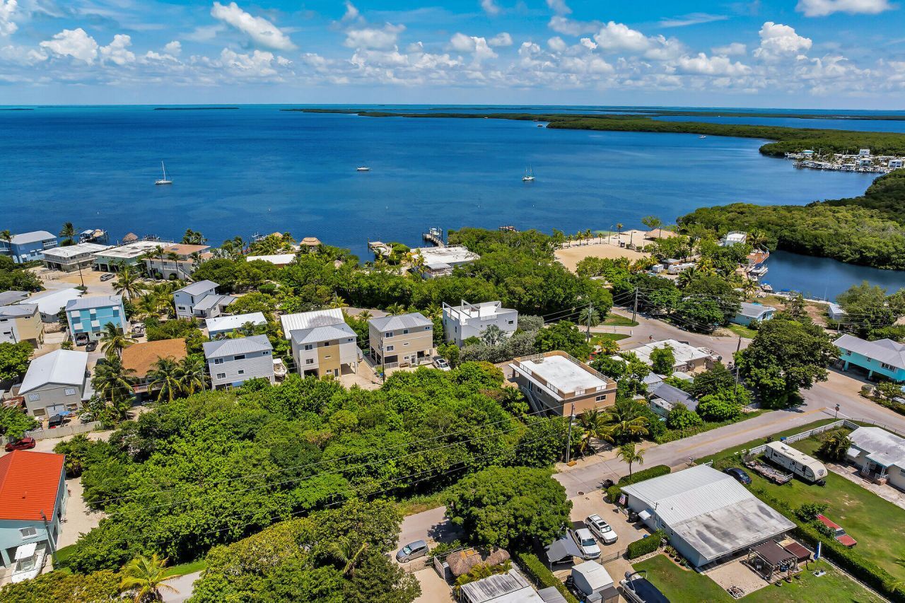 Lakeview And Poinciana Drive, Key Largo, FL 33037 Photo