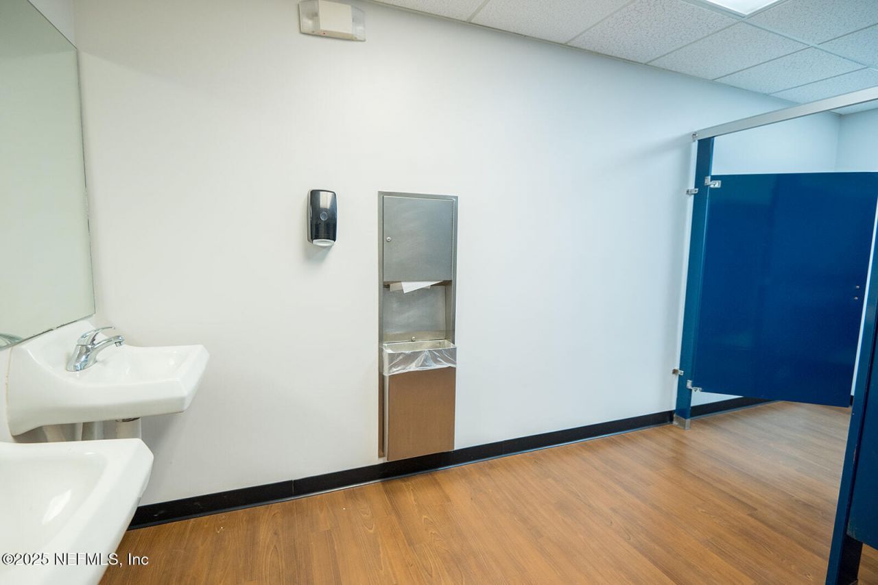 300 W Main Street, Lake Butler, FL 32054 Photo