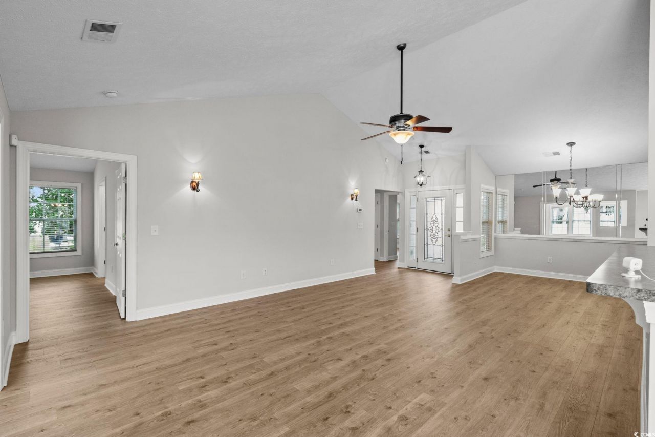 3845 Camden Dr. Photo 15