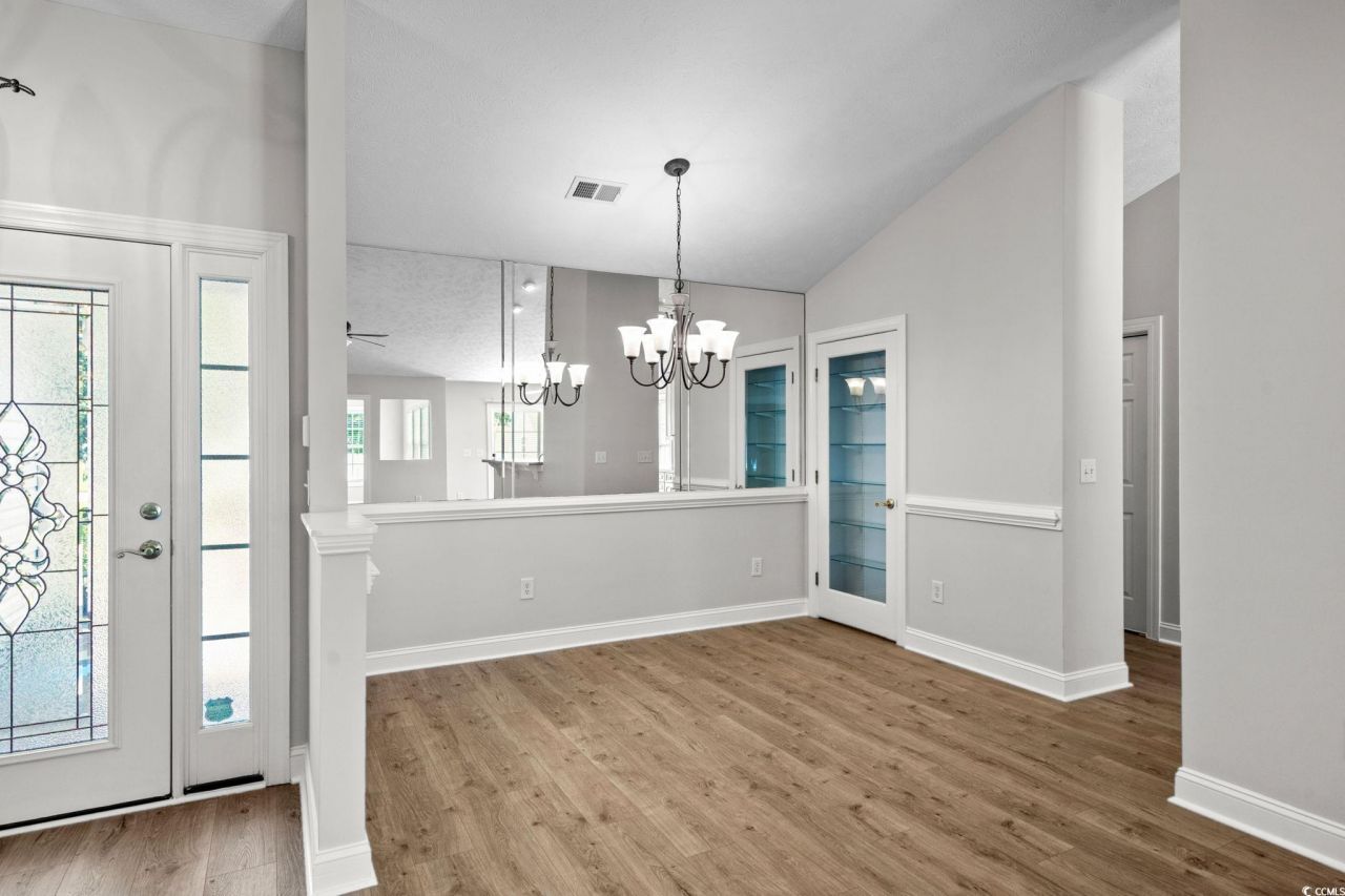 3845 Camden Dr. Photo 16