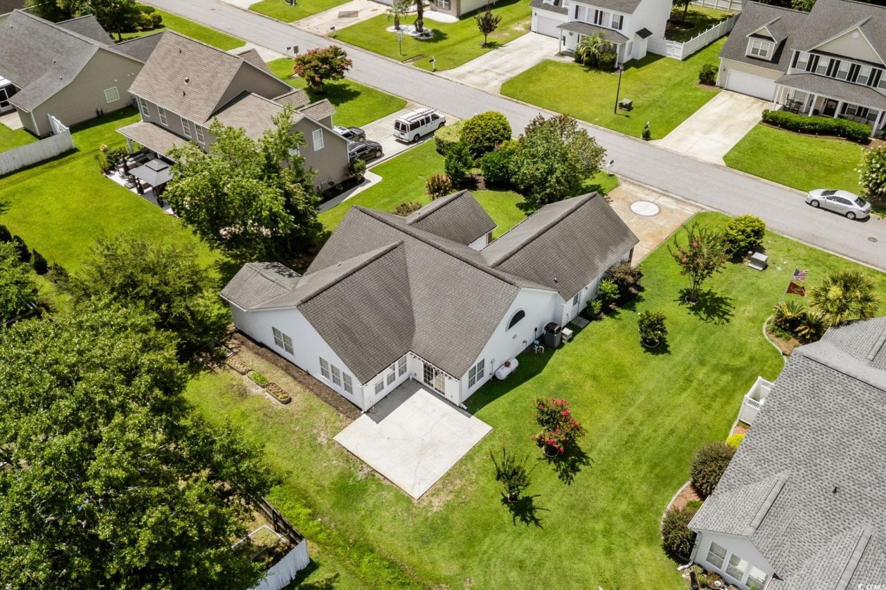 3845 Camden Dr. Photo 32