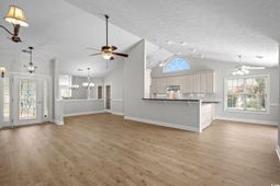 3845 Camden Dr. photo 4