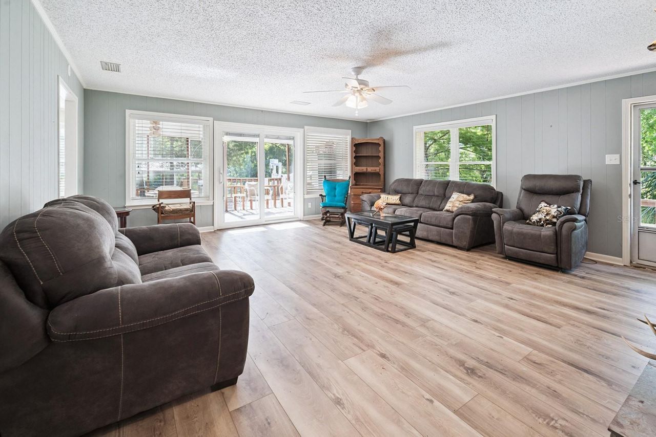 145 SE 904 Avenue, Suwannee, FL 32692 Photo