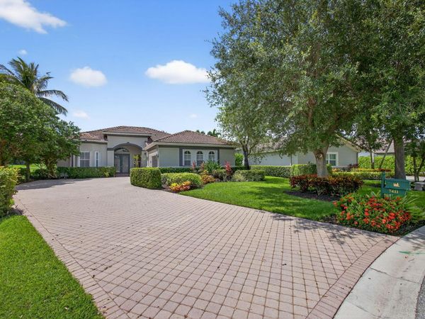 7411 Ironhorse Boulevard, West Palm Beach, FL 33412