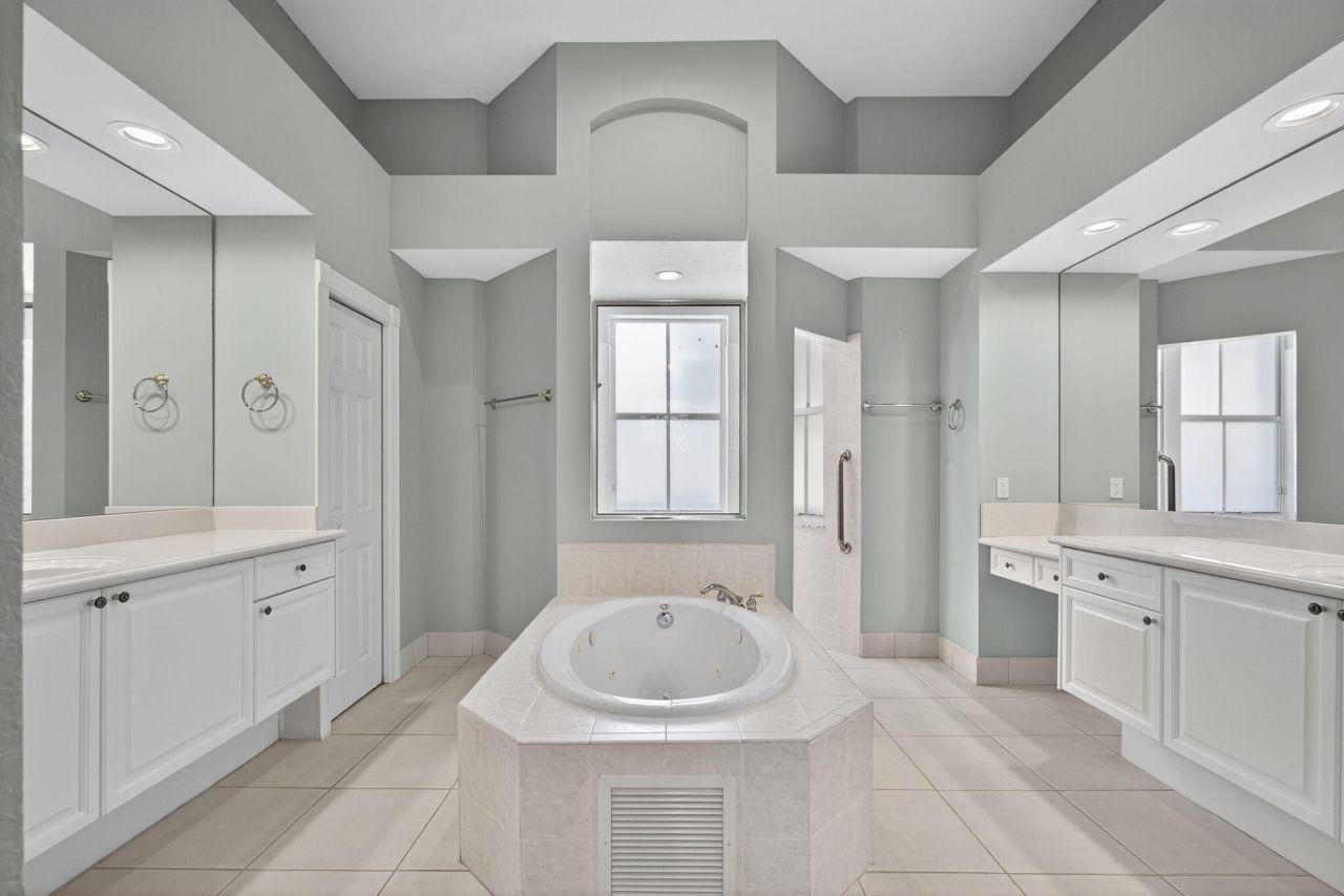 7411 Ironhorse Boulevard, West Palm Beach, FL 33412 Photo