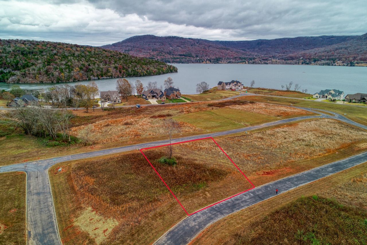 31 Leeward Drive, Jasper, TN 37347 Main Photo