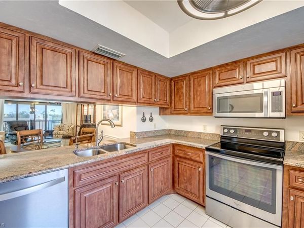 11060 Caravel CIR, Unit 309, FORT MYERS, FL 33908