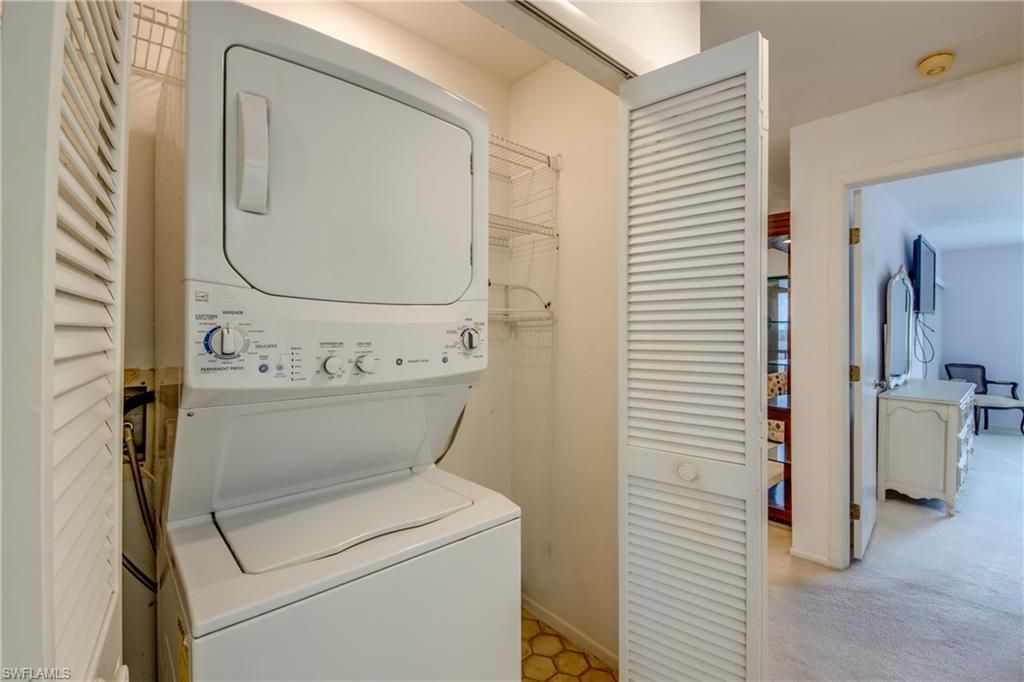 11060 Caravel Cir, Unit 309, Fort Myers, FL 33908 Photo