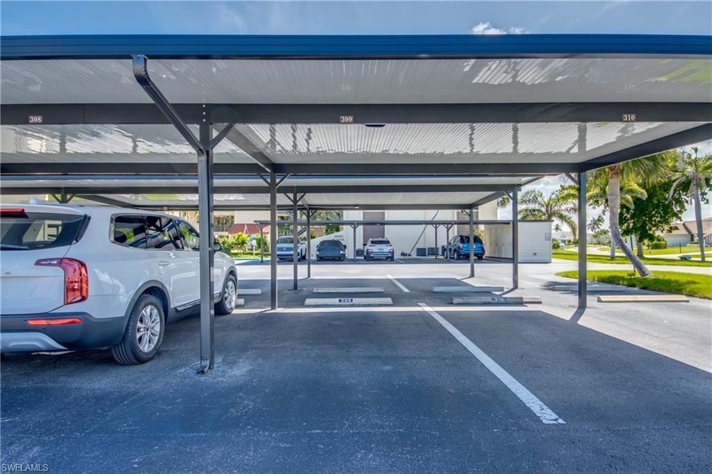 11060 Caravel Cir, Unit 309, Fort Myers, FL 33908 Photo