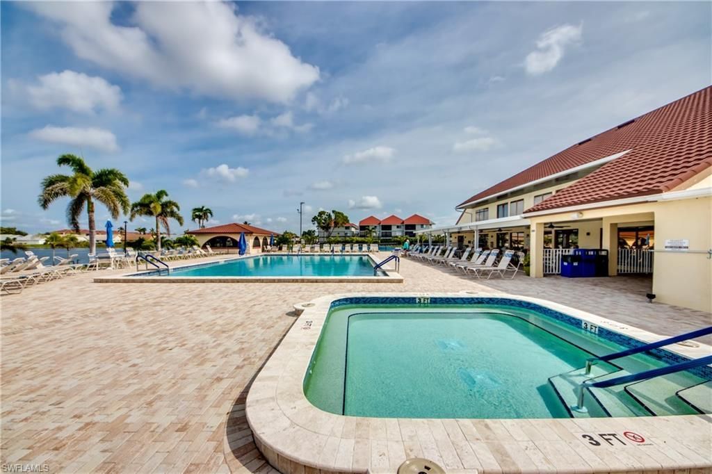 11060 Caravel Cir, Unit 309, Fort Myers, FL 33908 Photo