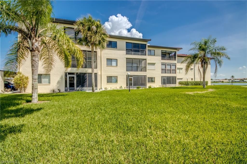 11060 Caravel Cir, Unit 309, Fort Myers, FL 33908 Photo