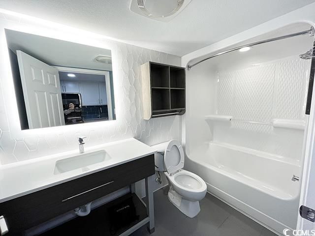 2006 N Ocean Blvd. Photo 9