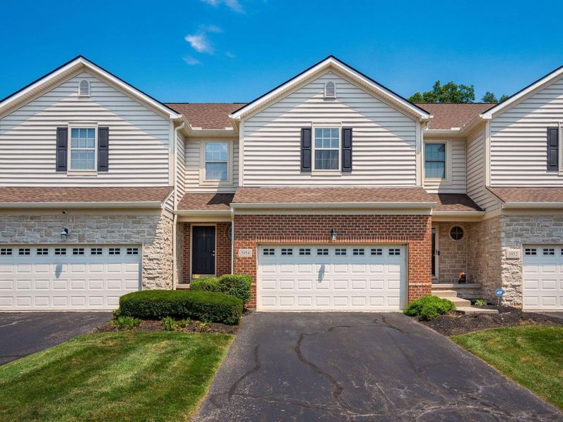 3954 Stapleford Drive, Columbus, OH 43230 Photo 2