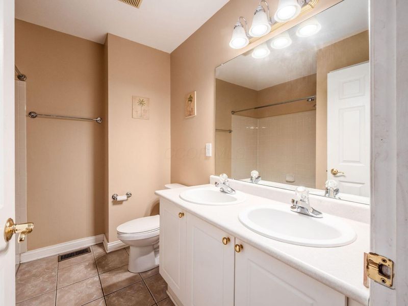 3954 Stapleford Drive, Columbus, OH 43230 Photo 21