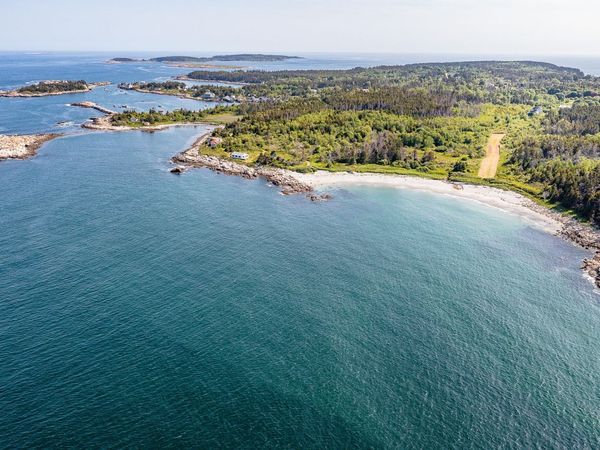 83 North Road, Matinicus Isle Plt, ME 04851