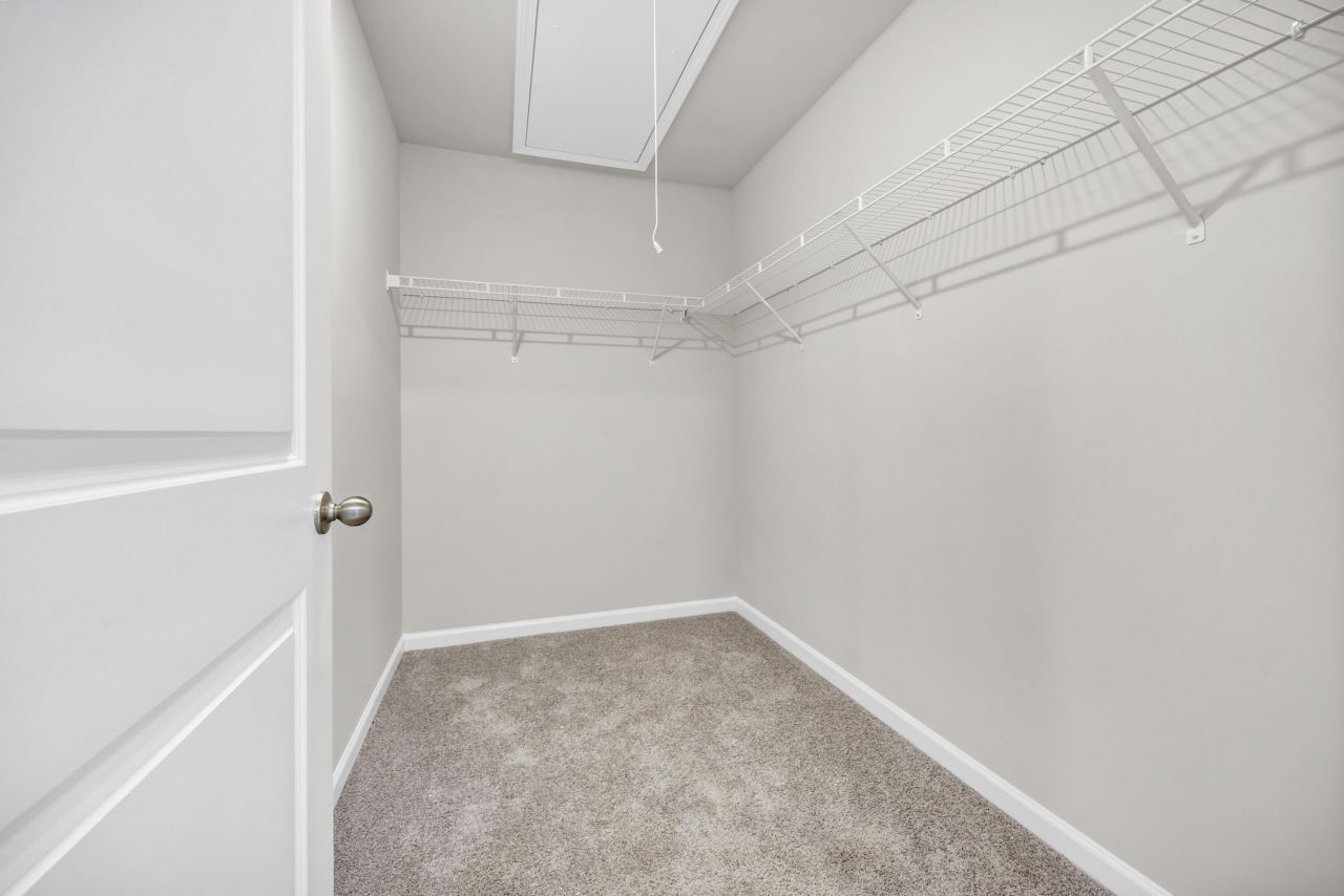 151 Sprocket Road Photo 23