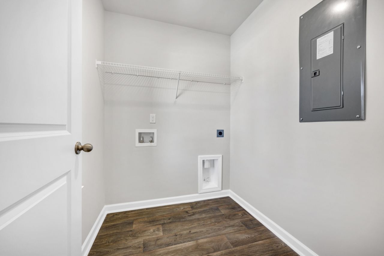 151 Sprocket Road Photo 28