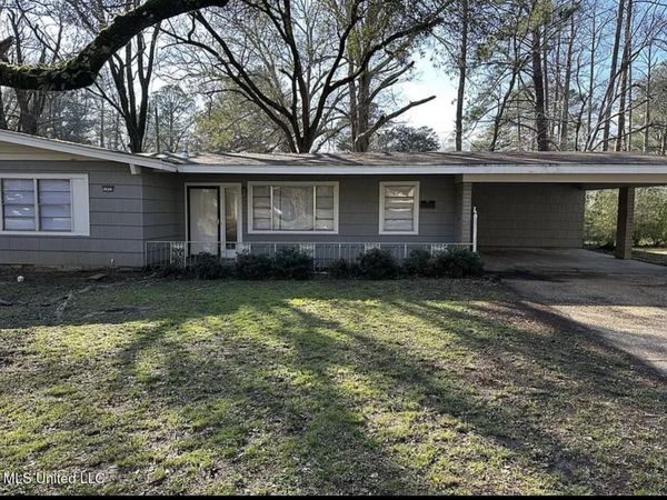 1925 Catalina Drive, Jackson, MS 39204