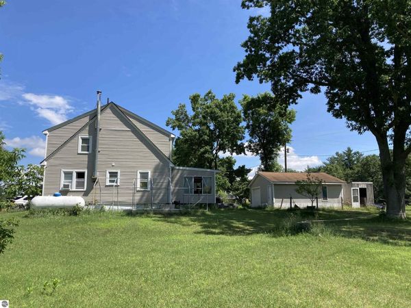 1045 Abbott Road, Rose City, MI 48654