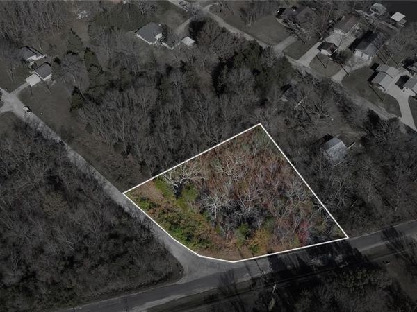 2170 White Fawn Drive, Cuba, MO 65453