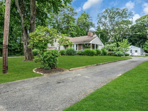 11 Grove Avenue, Saint James, NY 11780