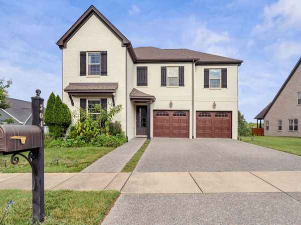 504 Lingering Way, Hendersonville, TN 37075