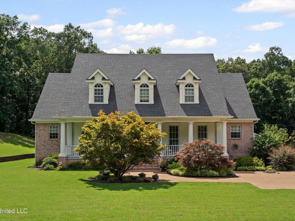 193 E Crockett Loop, Hernando, MS 38632