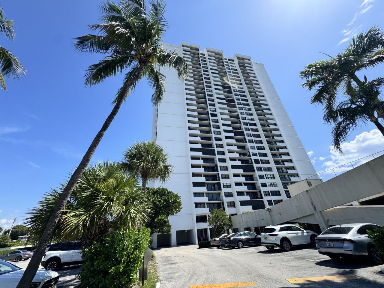 5600 N Flagler Drive, Unit 906, West Palm Beach, FL 33407 Photo