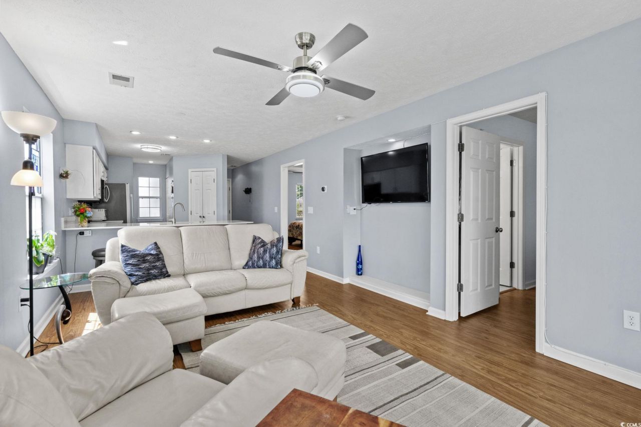 613 Waterway Village Blvd. Photo 7