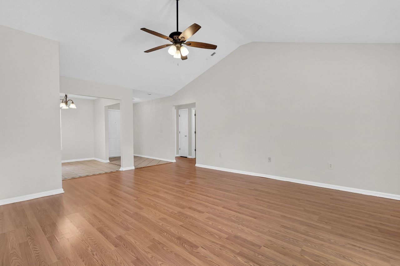 5134 Thornton Drive Photo 21