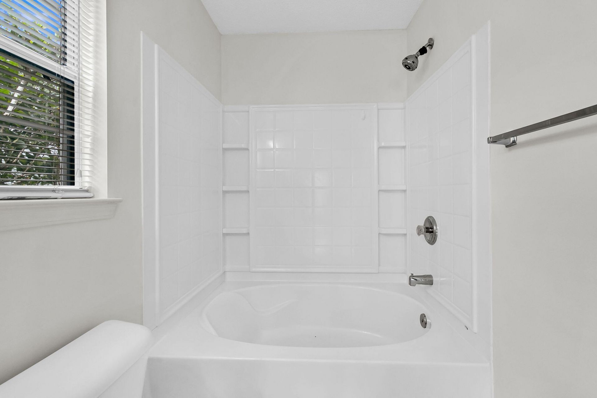 5134 Thornton Drive Photo 28