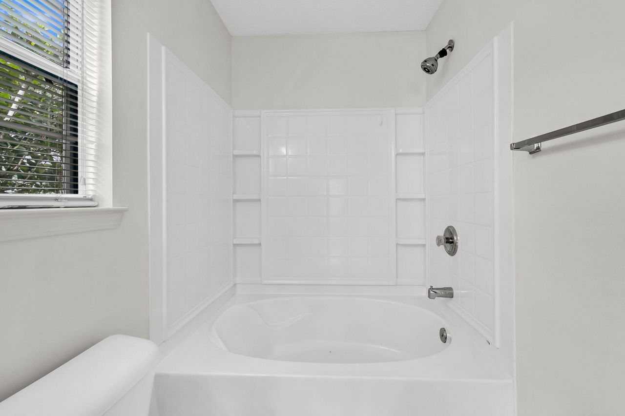 5134 Thornton Drive Photo 29