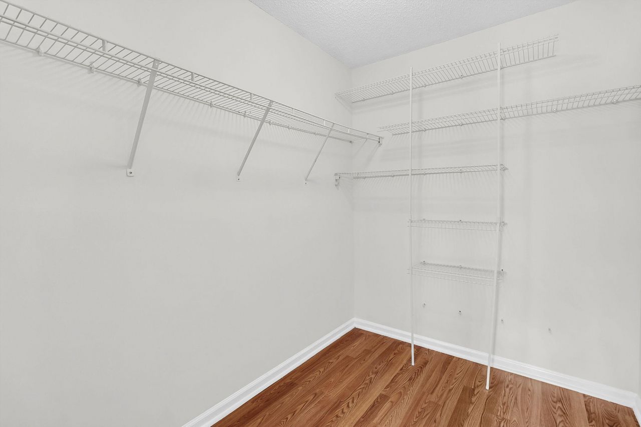 5134 Thornton Drive Photo 31