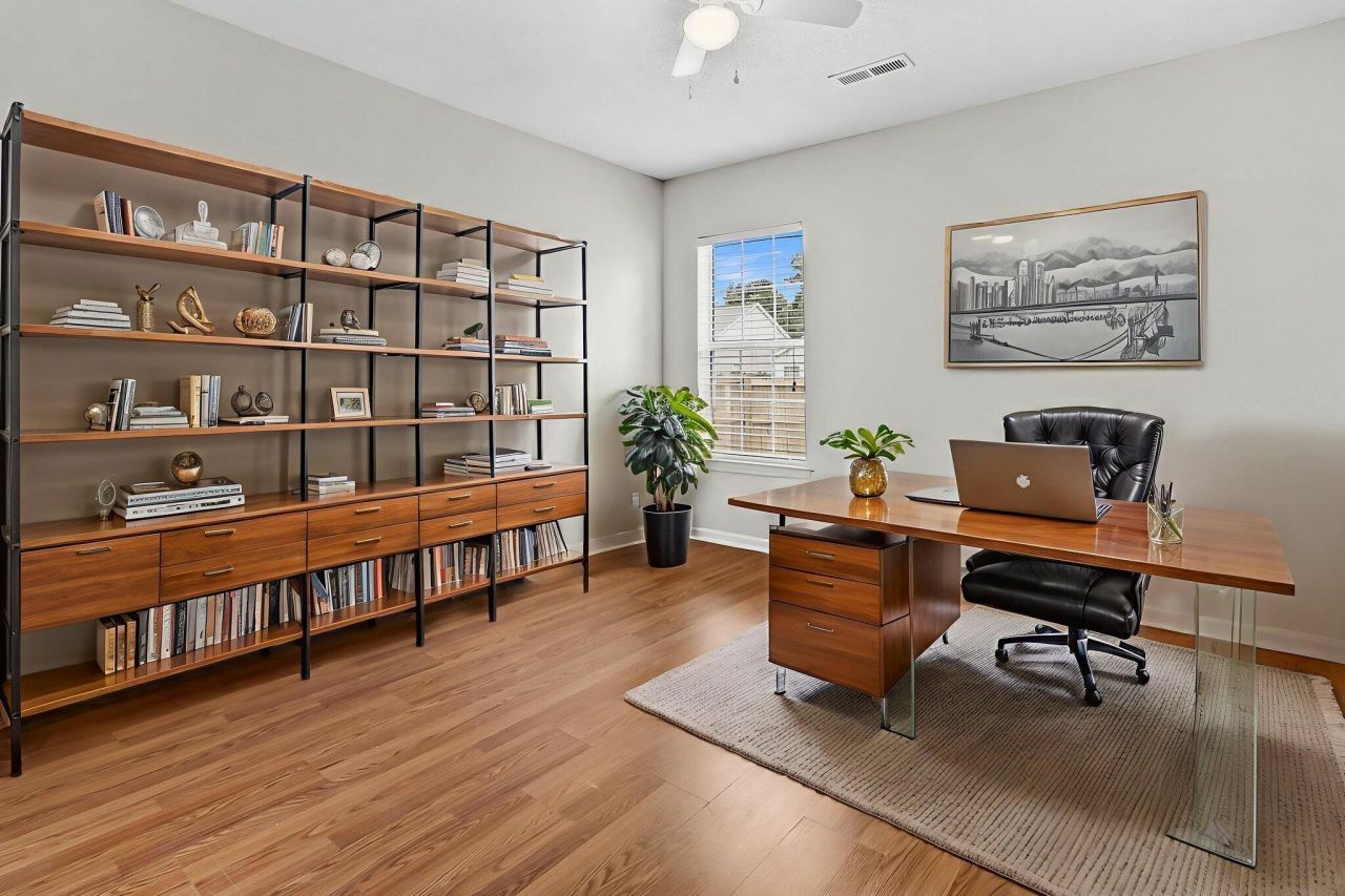 5134 Thornton Drive Photo 32