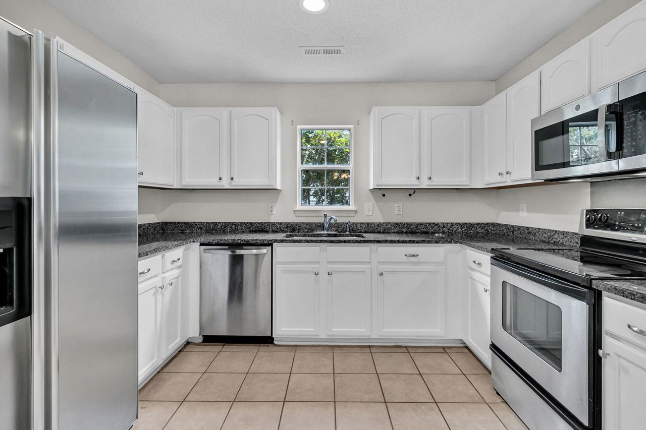 5134 Thornton Drive Photo 5