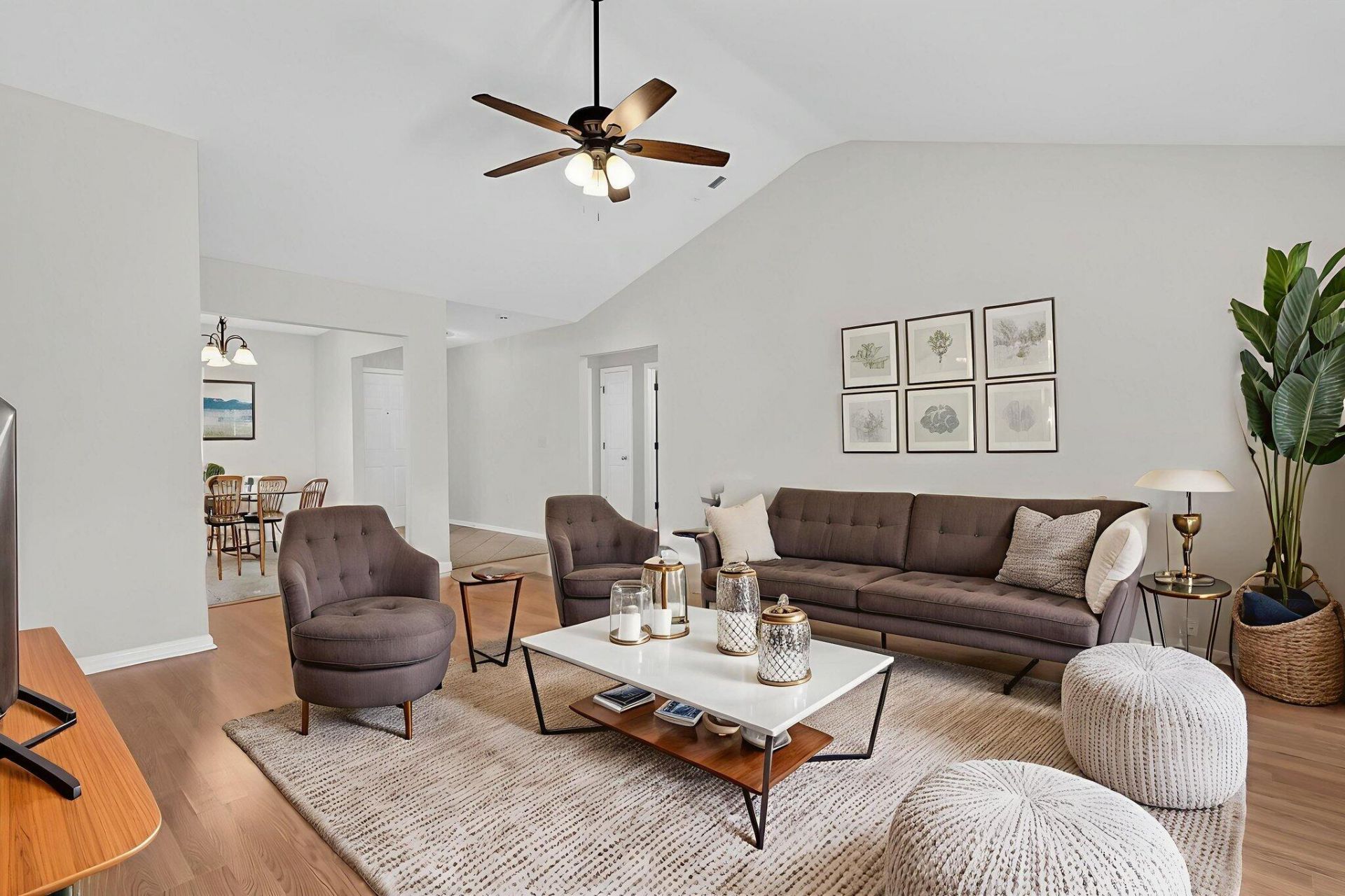 5134 Thornton Drive Photo 5