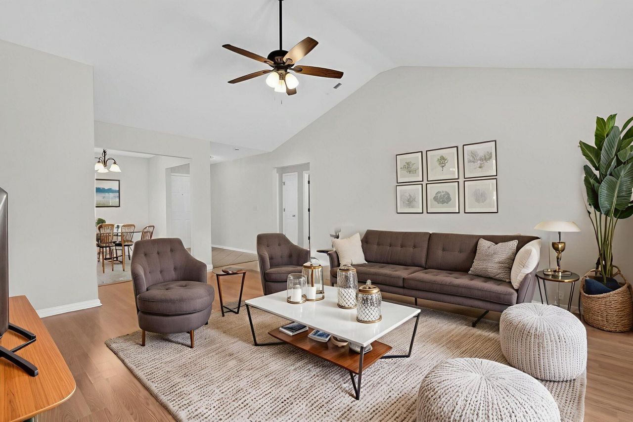 5134 Thornton Drive Photo 6