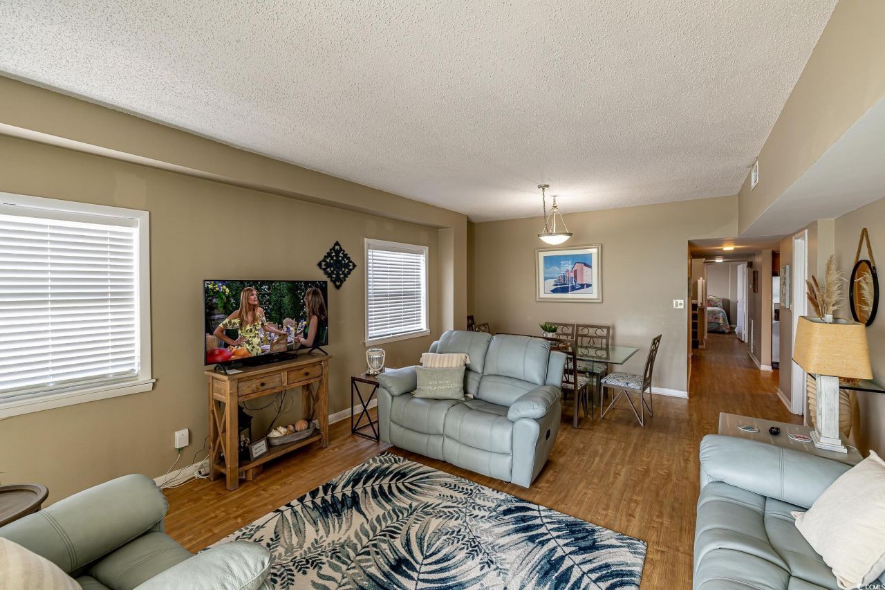 1520 N Waccamaw Dr. Photo 12